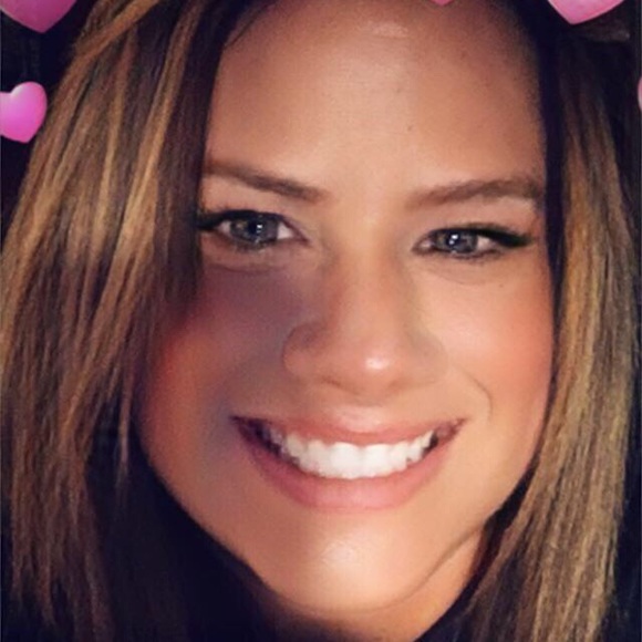 Meet your Posher, Lacy - Picture 1 of 1